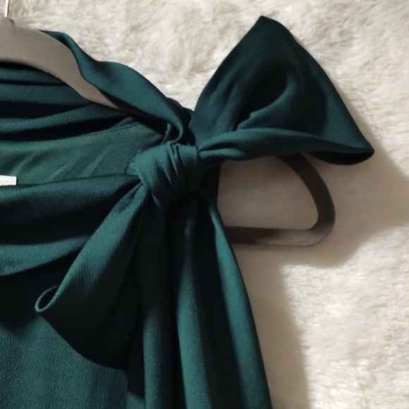 Green Holiday Dress Formal Cocktail - Picture 3 of 5